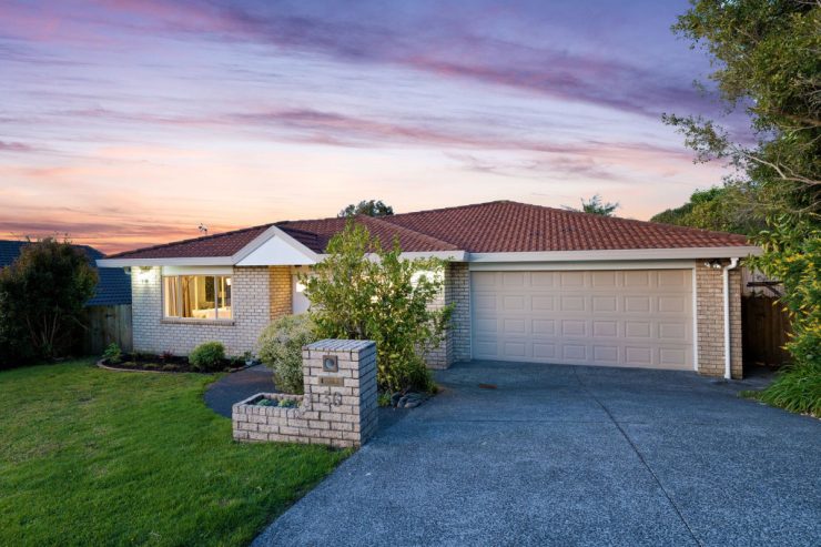 36 Fleetwood Drive, Henderson Heights, Auckland