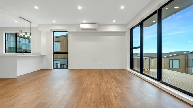 6 & 8 Timo Way, Flat Bush, Auckland