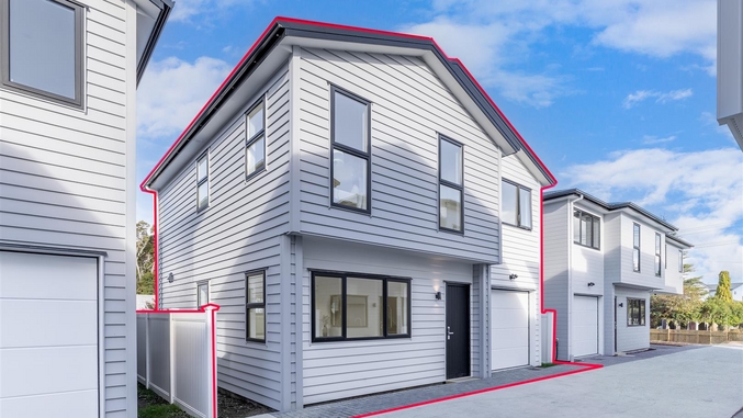 3/25 Swanson Road, Henderson, Auckland