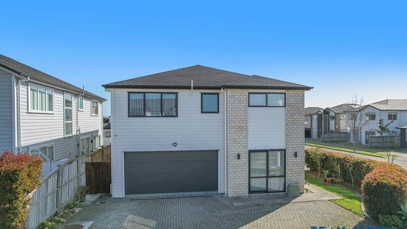 76 Donegal Park Drive, Flat Bush, Auckland