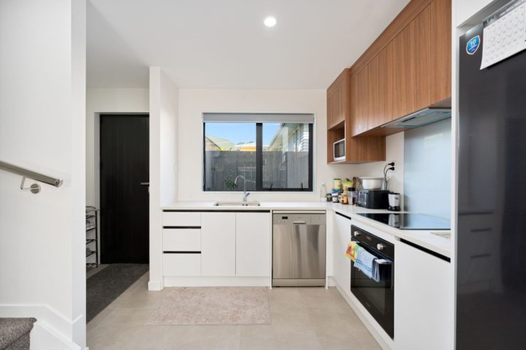 2/10 Alan Avenue, Henderson, Auckland