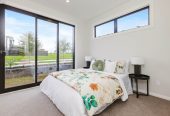 Urgent sale, 19 Catalina Avenue, Rosehill, Auckland