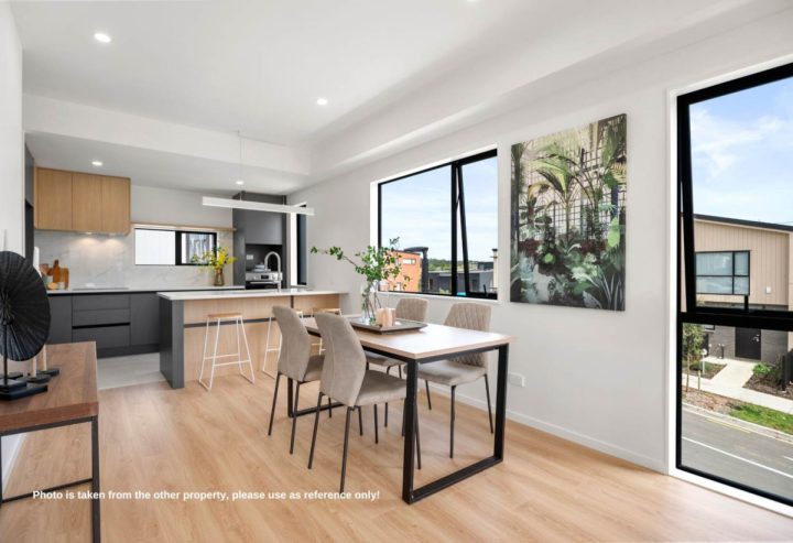 Urgent Sale, 19 Papatahi Lane, Flat Bush, Auckland