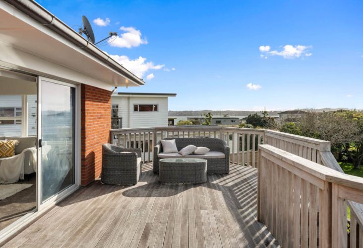 17A Gulf Crest, Bucklands Beach, Auckland