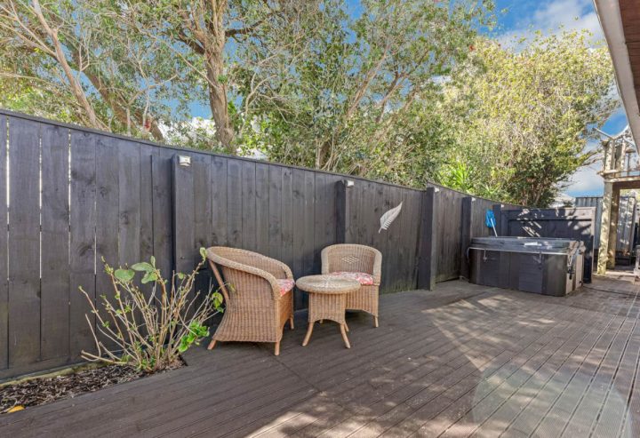 2/55 Rodney Street, Howick, Auckland