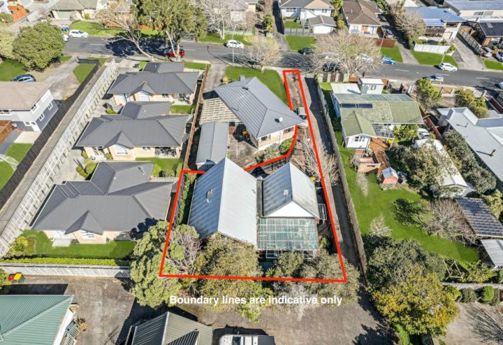 2/55 Rodney Street, Howick, Auckland