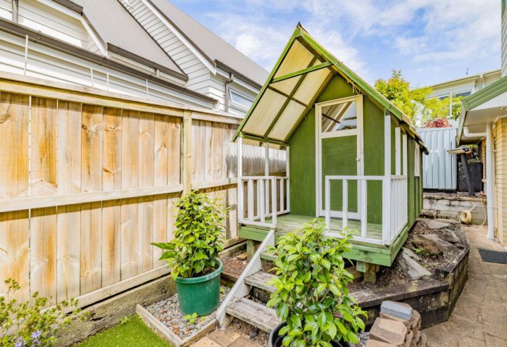 Must sell, 80A West Tamaki Road, St Heliers, Auckland