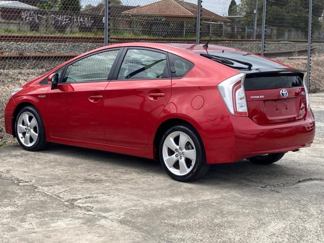 2014 Toyota Prius 1.8 Type S Facelift, 1800cc, Hybrid, 5 Door, Hatchback, Automatic, Front Wheel, 97,434km