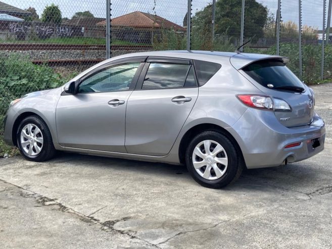 2010 Mazda Axela 20S with i-stop, 2000cc, Petrol, 5 Door, Hatchback, Automatic, Front Wheel, 102,972km