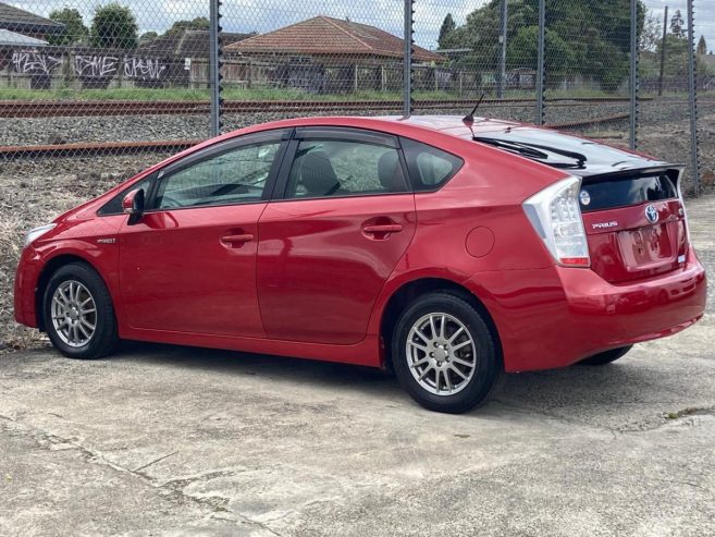 2011 Toyota Prius 1.8 Type S Facelift, 1800cc, Hybrid, 5 Door, Hatchback, 5 Seats, Automatic, Front Wheel, 91,187km