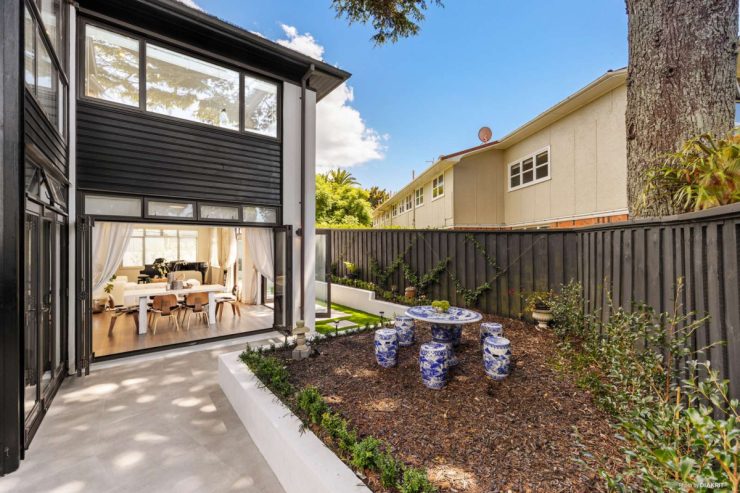 105F Wheturangi Road Greenlane, Auckland City