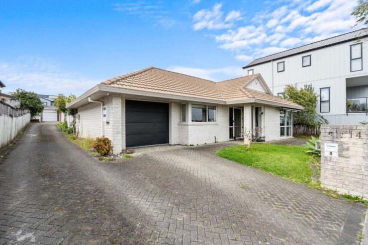 1/14 William Roberts Road, Pakuranga, Auckland