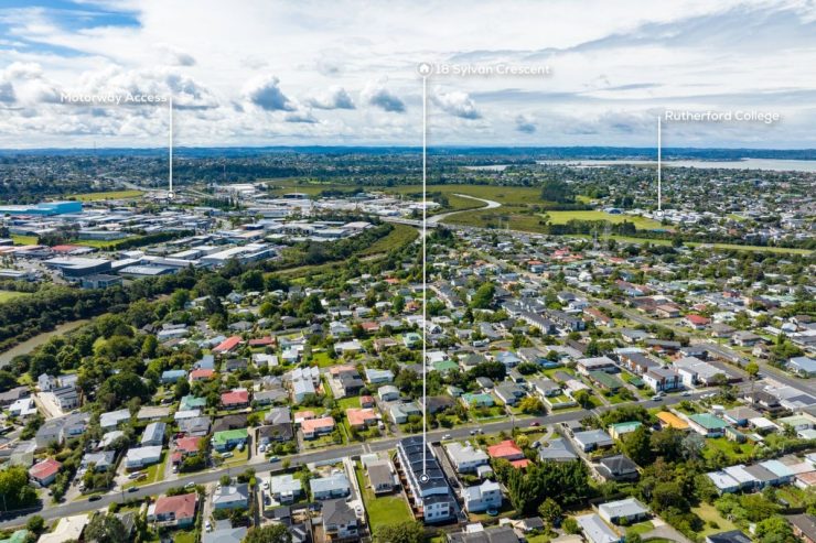 4/18 Sylvan Crescent, Te Atatu South, Auckland