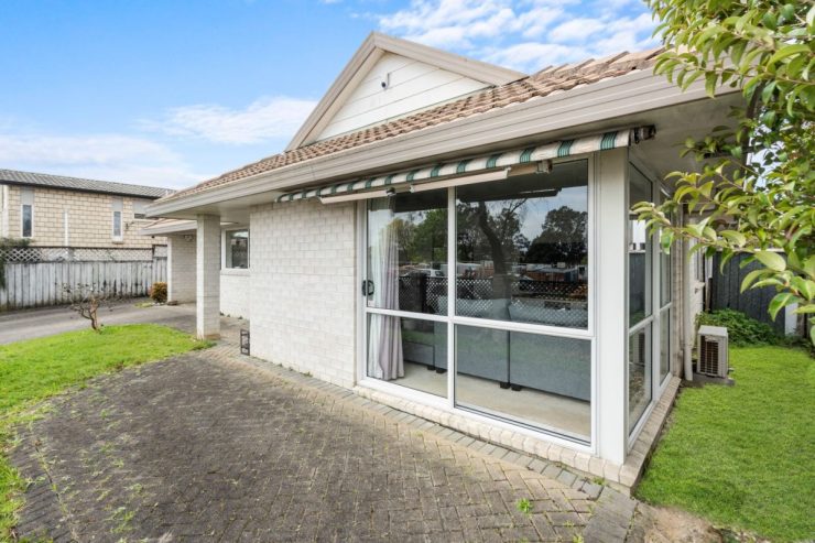 1/14 William Roberts Road, Pakuranga, Auckland