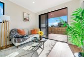 6/3 Royal View Road, Te Atatu South, Auckland