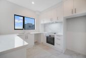 Urgent sale, Price By Negotiation Low $700,000’s, 9 Heketara Place, Papakura, Auckland