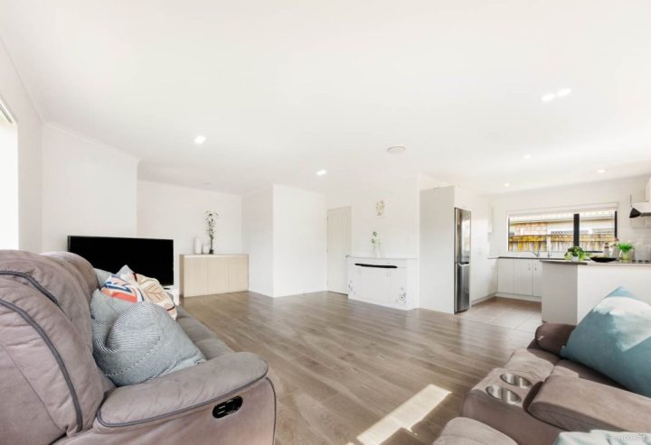 1 Broberg Lane, Flat Bush, Auckland