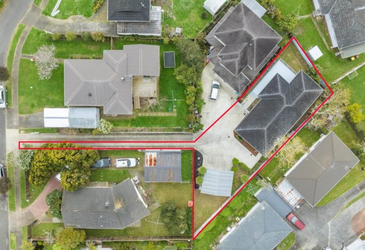 13 Medina Place, Half Moon Bay, Auckland