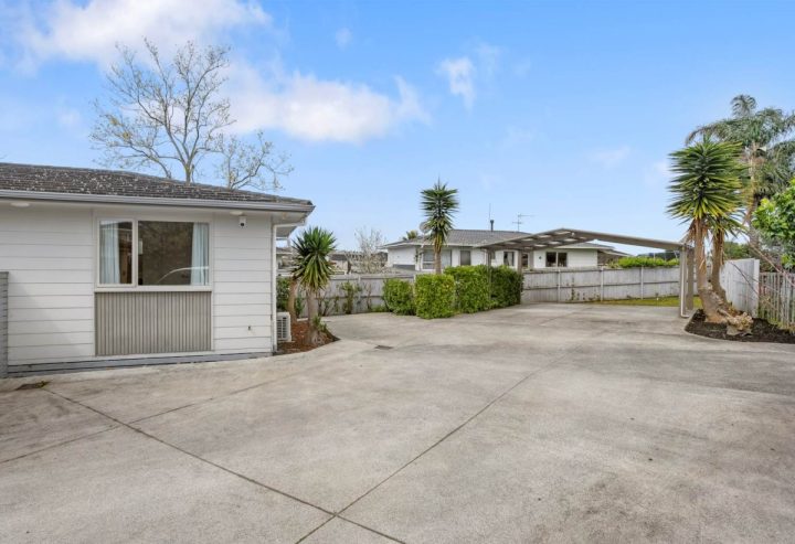 13 Medina Place, Half Moon Bay, Auckland