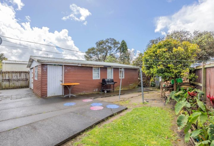 18 Staverton Crescent, Mangere, Auckland