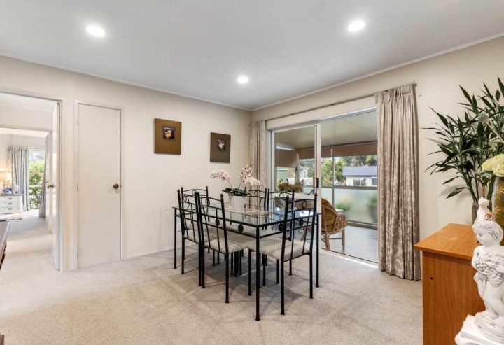 3/15 Bernie Edwards Place, Botany Downs, Auckland