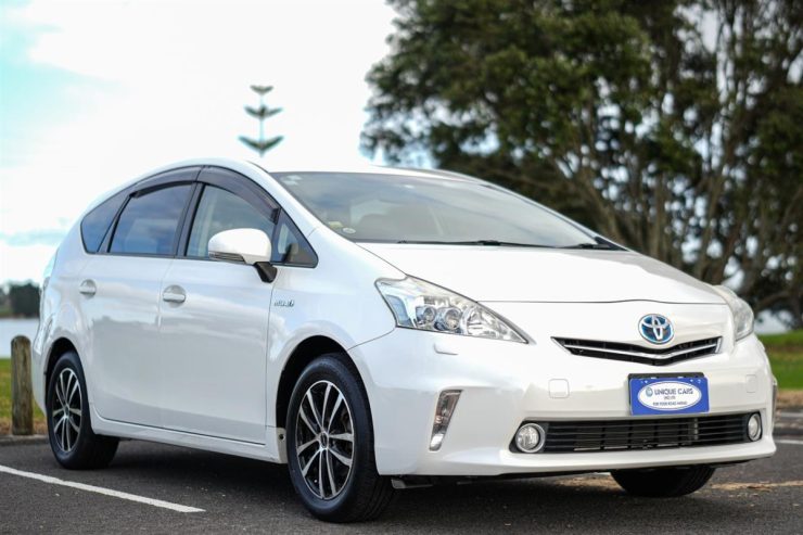 2012 Toyota Prius Alpha 1.8G Cruise Control., 1800cc, Hybrid, 5 Door, Station Wagon, 7 Seats , Automatic, Front Wheel,104,367km