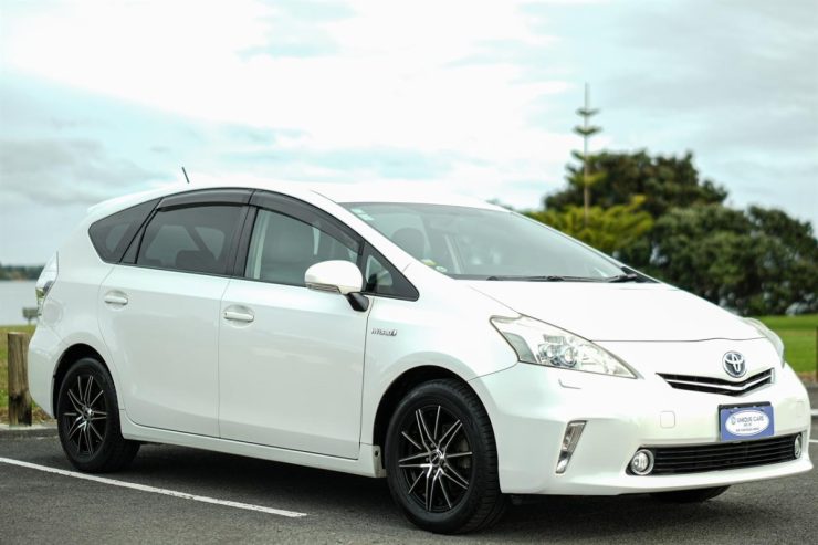 2011 Toyota Prius Alpha 1.8G Cruise Control, 1800cc, Hybrid, 5 Door, Station Wagon, 7 Seats, Automatic, Front Wheel, 120,468km