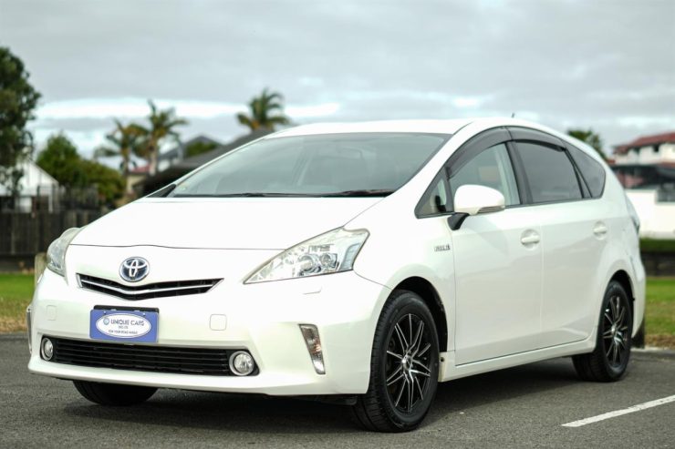 2011 Toyota Prius Alpha 1.8G Cruise Control, 1800cc, Hybrid, 5 Door, Station Wagon, 7 Seats, Automatic, Front Wheel, 120,468km