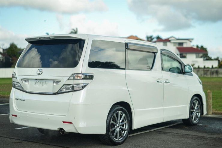 2009 Toyota Vellfire 240Z 7 Seater, 2400cc, Petrol, 5 Door, Van, Automatic, Front Wheel, 133,346km