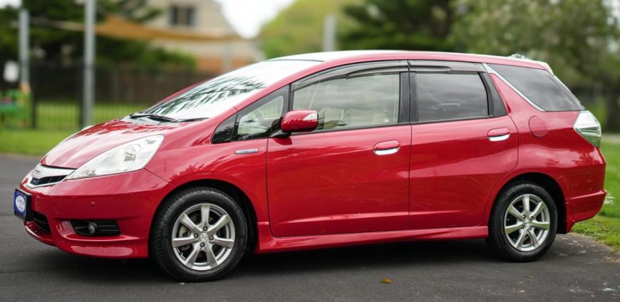 2012 Honda Fit Shuttle 1.3 Hybrid, 5 Door, Station Wagon, 5 Seats (Fabric-Leather Blend), Automatic, Front Wheel, 88,853km