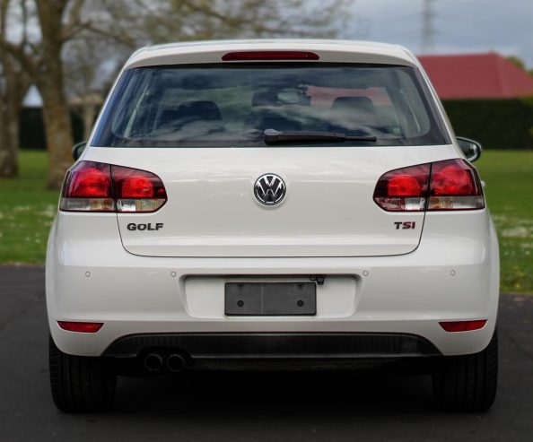 2010 Volkswagen Golf 1.4 TSi Highline Package, 1400cc, Petrol, Hatchback, 5 Seats (Leather), Automatic, 83,030km