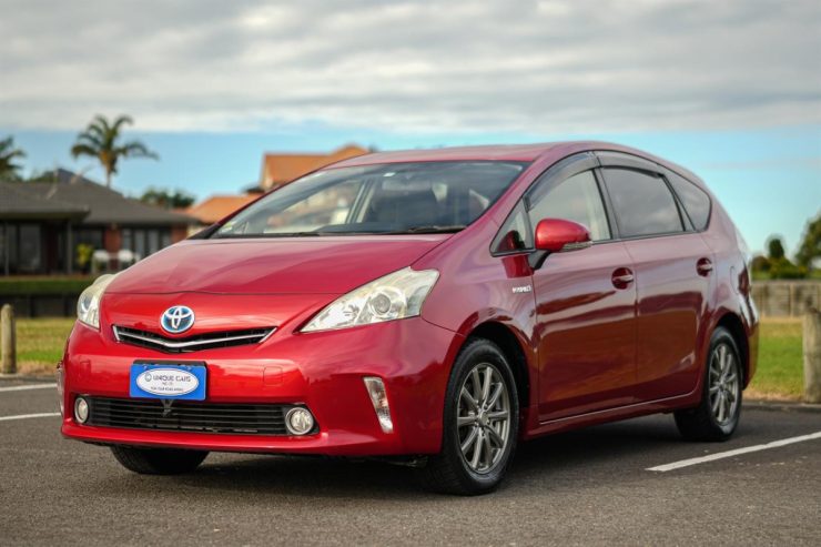 2013 Toyota Prius Alpha 1.8S 7 Seater, 1800cc, Hybrid, 5 Door, Station Wagon, Automatic, Front Wheel, 112,086km