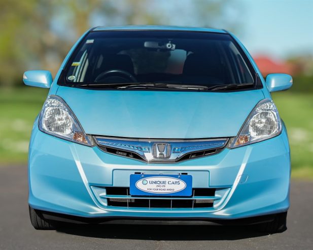 2012 Honda Fit Hybrid Smart Selection, 1300cc, 5 Door, Hatchback, 5 Seats, Automatic, Front Wheel, 87,662km