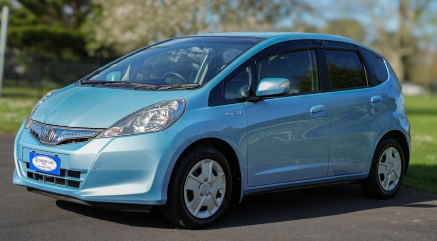 2012 Honda Fit Hybrid Smart Selection, 1300cc, 5 Door, Hatchback, 5 Seats, Automatic, Front Wheel, 87,662km