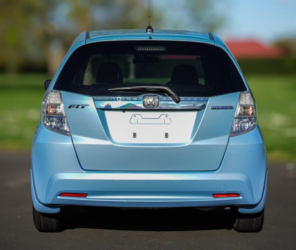 2012 Honda Fit Hybrid Smart Selection, 1300cc, 5 Door, Hatchback, 5 Seats, Automatic, Front Wheel, 87,662km