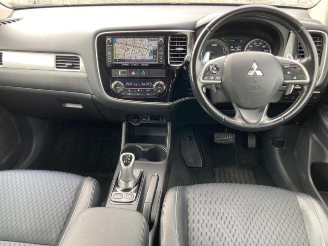 2013 Mitsubishi Outlander 2.0G 4WD PHEV, 2000cc, Plug-In Hybrid, RV-SUV, Automatic, 4WD, 97,925km