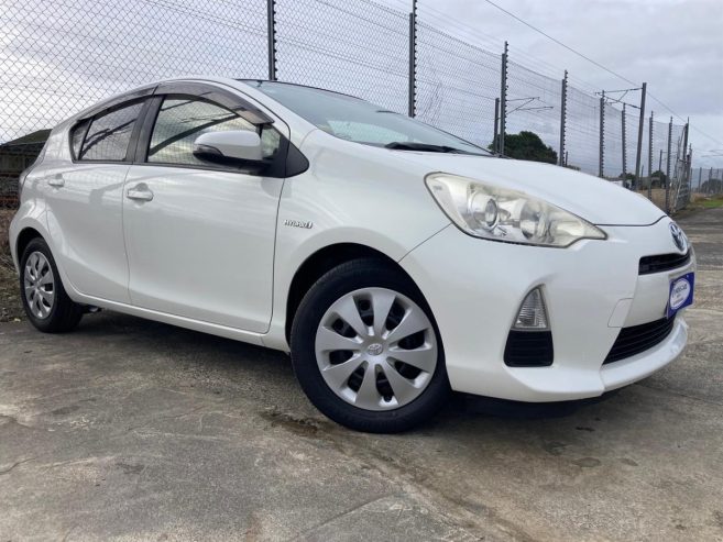 2012 Toyota Aqua 1.5 Type G Hybrid, 1500cc, Hatchback, Automatic, 99,970km