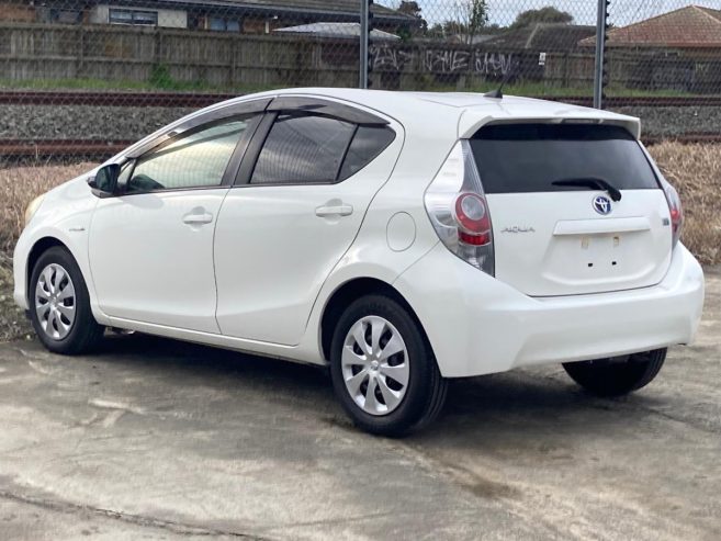 2012 Toyota Aqua 1.5 Type G Hybrid, 1500cc, Hatchback, Automatic, 99,970km