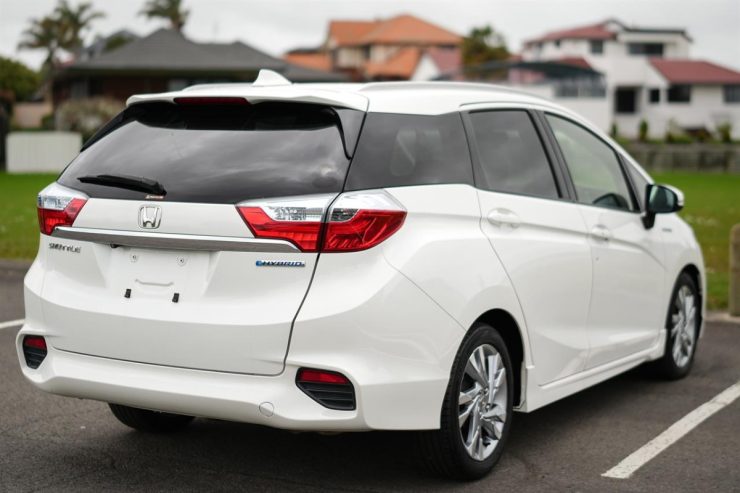 2015 Honda Fit Shuttle 1.5 Hybrid, 1500cc, Station Wagon, 5 Seats, Automatic, Front Wheel, 119,005km