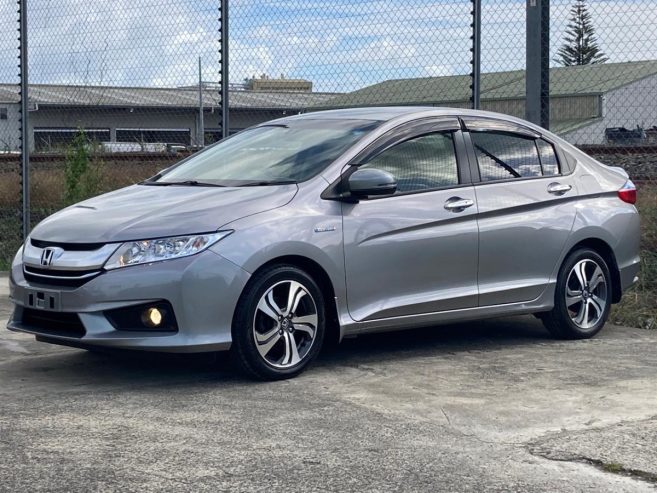 2015 Honda Grace 1.5EX Hybrid, 1500cc, Hybrid, Sedan, Automatic, Front Wheel, 111,052km