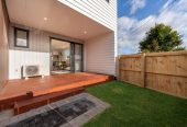 6/3 Royal View Road, Te Atatu South, Auckland