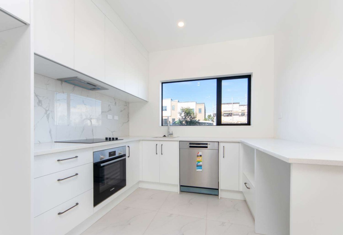 49A Crestview Rise Papakura, Auckland