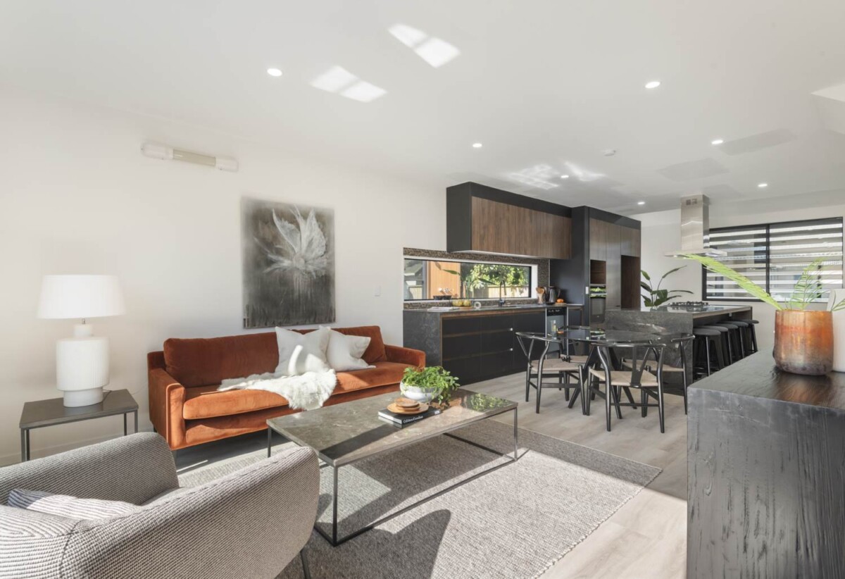 Urgent Sale, 9/20 Fairview Road, Mt Eden, Auckland