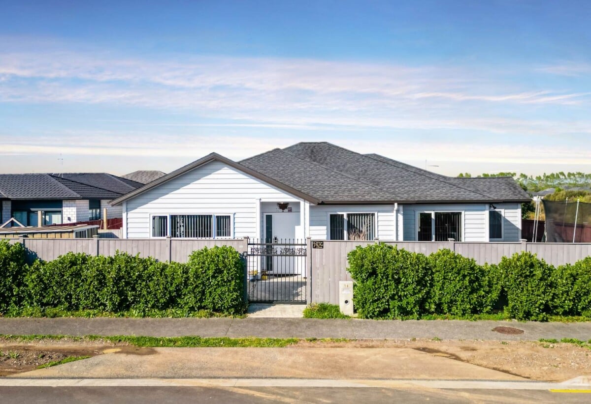 16 Softwood Avenue, Takanini, Auckland