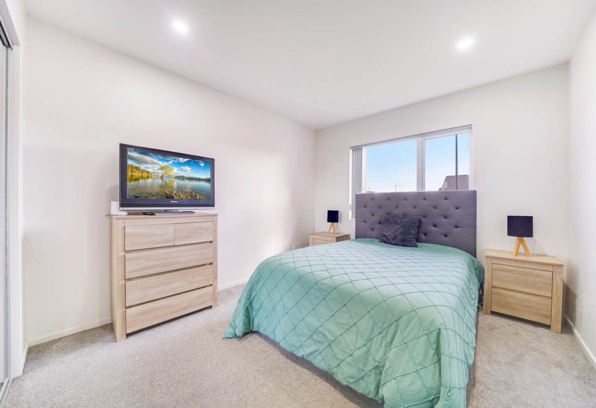 16 Softwood Avenue, Takanini, Auckland
