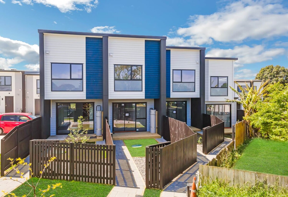 17 Barneys Farm Road, Clendon Park, Auckland
