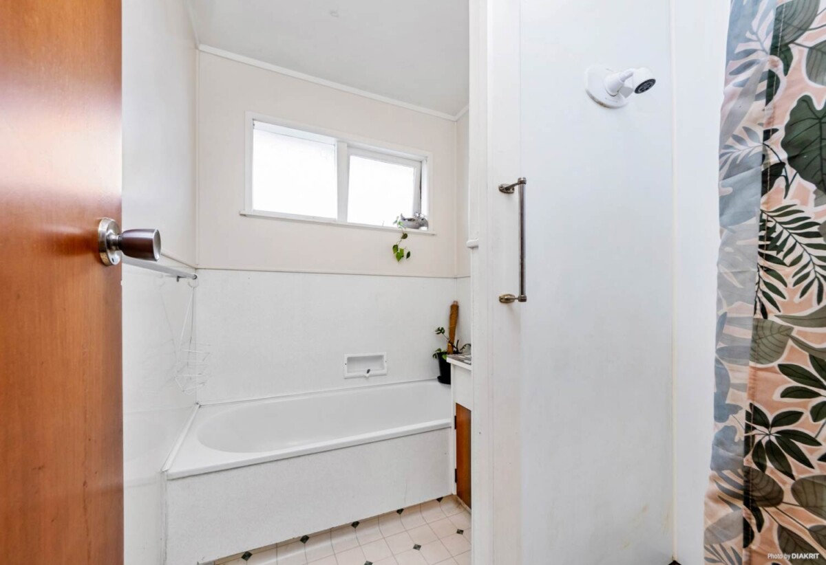 2/8 Russell Road, Manurewa, Auckland