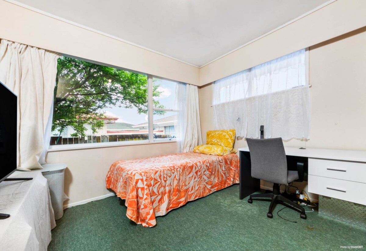 2/8 Russell Road, Manurewa, Auckland