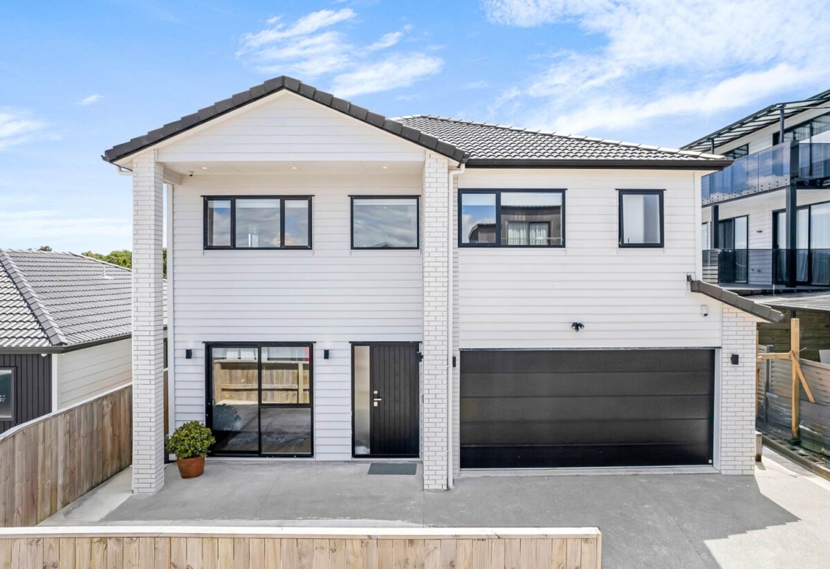 8 Teoteo Place, Flat Bush, Auckland