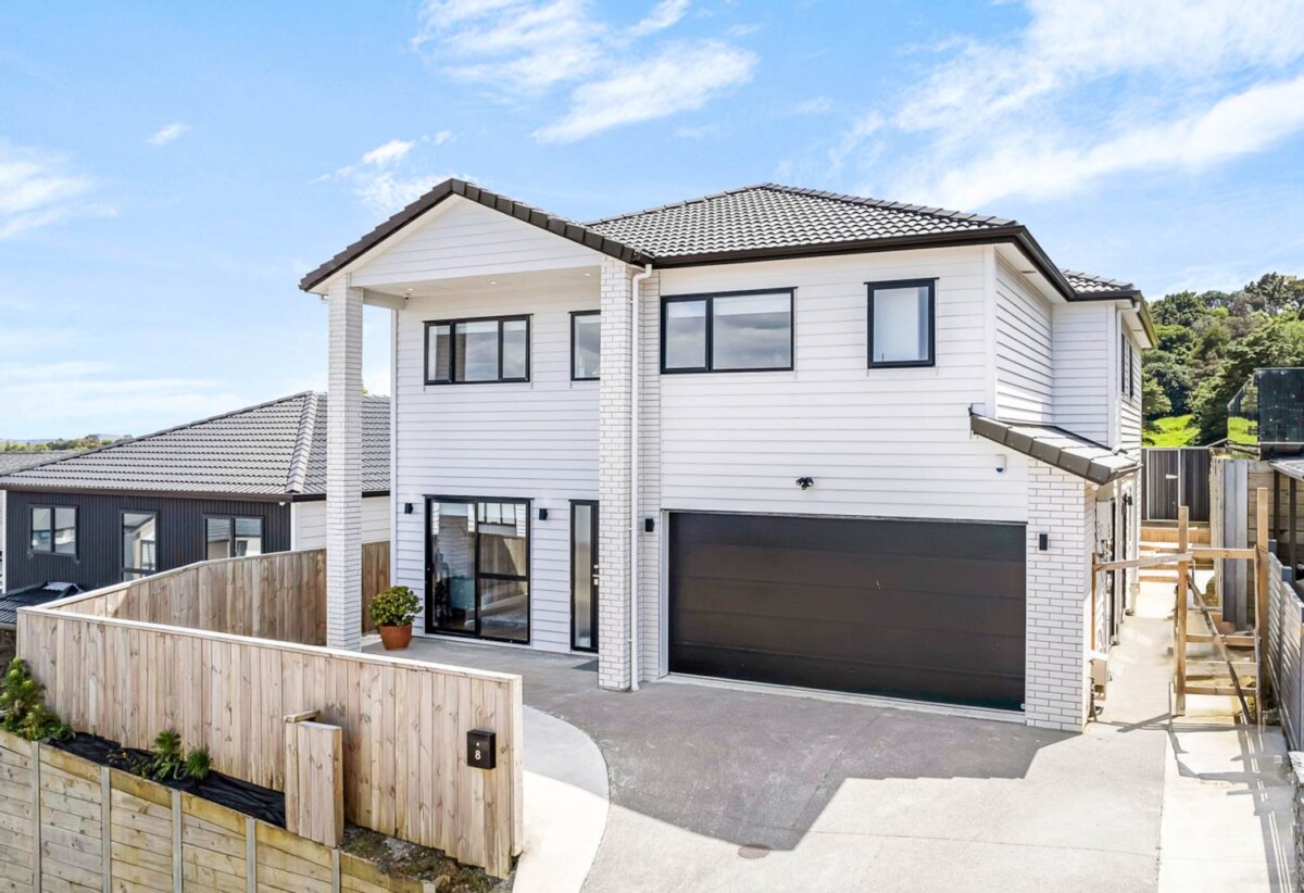 8 Teoteo Place, Flat Bush, Auckland